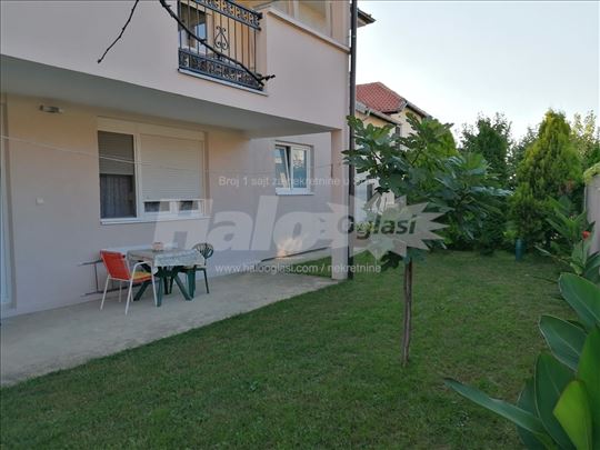 Izdajem garsonjeru na Kumodražu