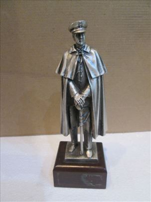 Metalna figura oficira 