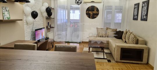 Lux stan Djeram Sauna-teretana Vlasnik