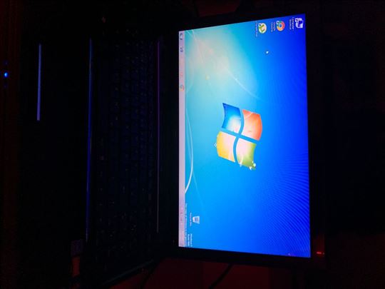 Laptop MSI AMD  windows 7