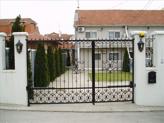 Vojvode Vlahovića, kuća u nizu, uknjižena,ID 16332