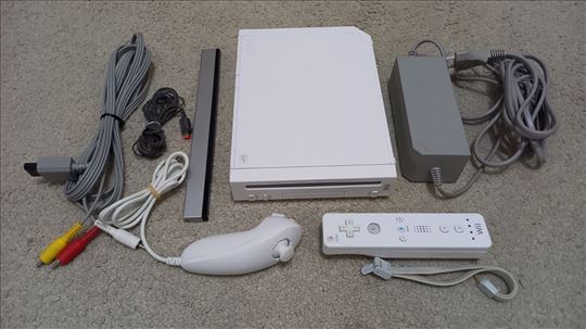 Nintendo Wii konzola, čipovana, puna igara