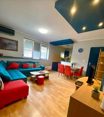 Dorćol, renoviran, odličan, ID 4973