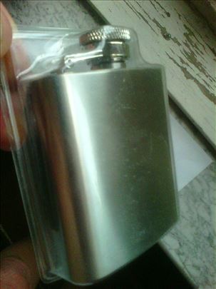 3oz Stainless Steel Hip Flask in Polished chrome f
