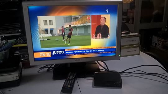 DVB-T2 komplet Set top box + daljinac +LCD TV 48cm