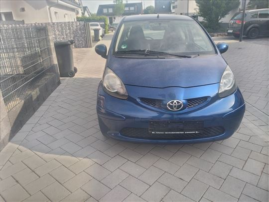 Toyota Aygo Plava