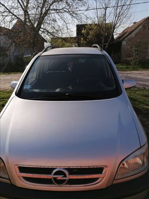 Opel Zafira 2.0 dti, 2005,7 sedišta, registrovan