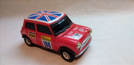 Carrarama Mini Cooper oko 1:28(13 cm.) transformer