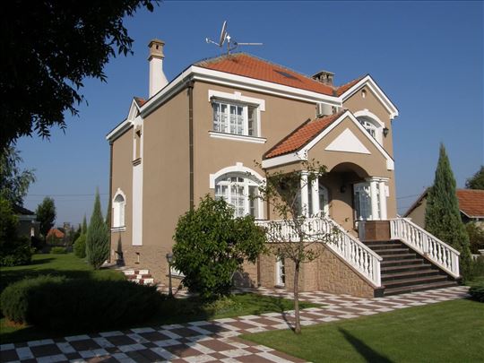 Luksuzna kuća sa pogledom na Avalu