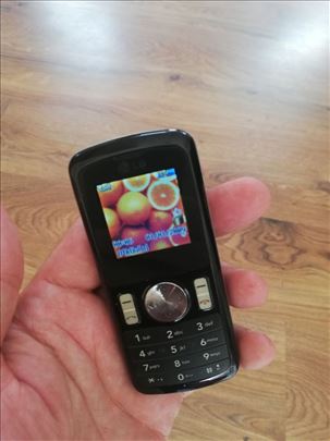 LG GB 102 Sim Free BlackSrpski oprema
