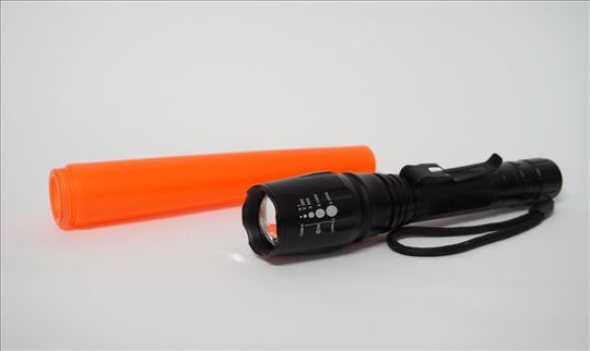 Baterijska lampa 8668 sa difuzorom