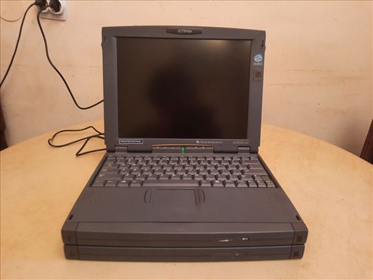 Stari,retro laptop racunar - raritet