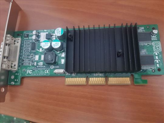 NVIDIA D33088 P118 AGP 64MB GeForce4 MX 440 