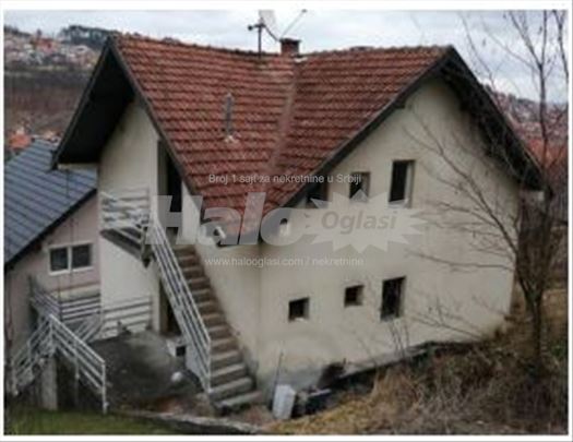 Porodična stambena zgrada u Užicu