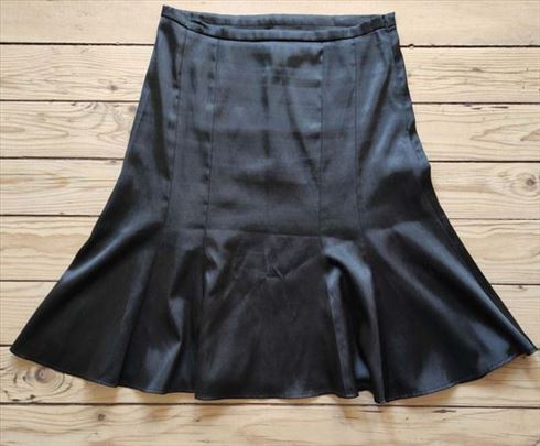 Orsay svilenkasta zvonasta rastegljiva suknja 
