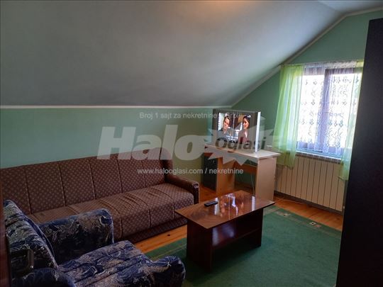 U Krnjaci potrbna CIMERKA, poseban ulaz-ceo sprat