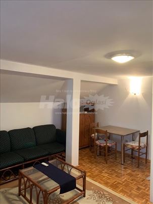 Izdavanje stana Zvezdara
