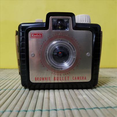 Kodak - Brownie bullet camera iz 1957. god