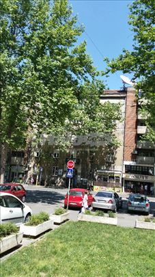 Centar Tašmajdan 38m2 , V sprat