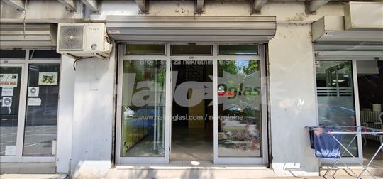 Lokal do ulice, prometno, parking, Beošoping 