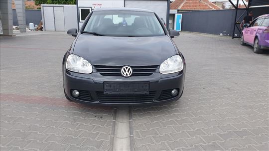 Volkswagen Golf 5 1.4 benzin