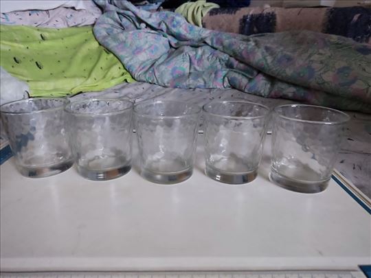5 čaša, 2 kompleta, svaki komplet 