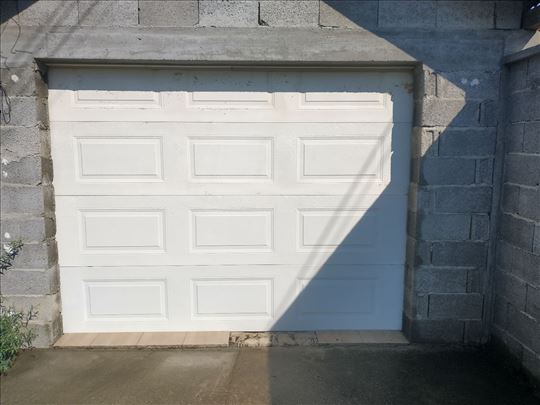 Garažna vrata 