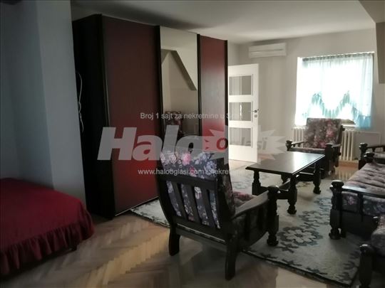 Stan 2 etaže 200 m2, Medaković