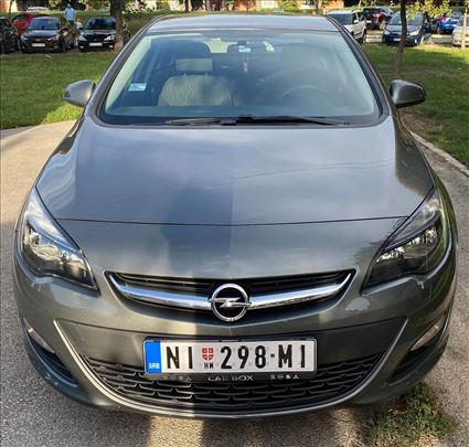 Opel Astra J 1.4 (2020. godiste)
