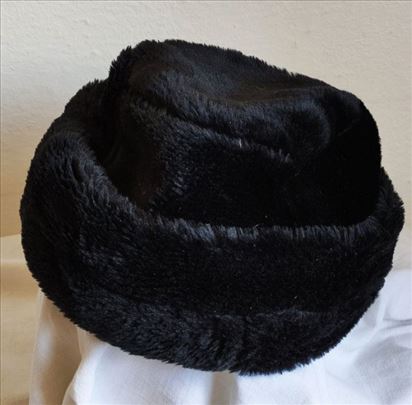 Crna šubara - šešir sa slike free size