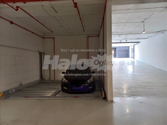 Izdajem garažu na Vračaru