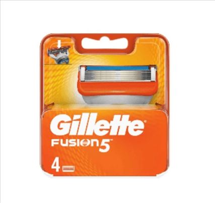 Gillette fusion 5 ČETIRI patrona 