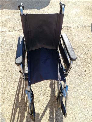 Invalidska kolica za stare