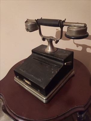 Stari vojni telefon