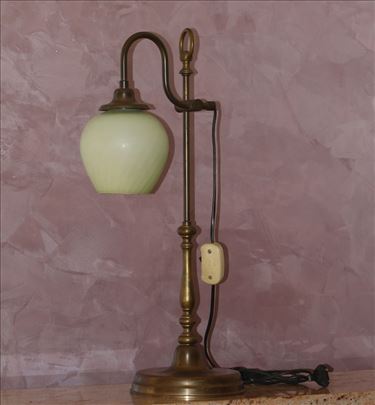 Lampa sececijska stona 1910.