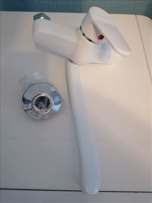 Slavina za lavabo jednoručna belamodel 1, novo