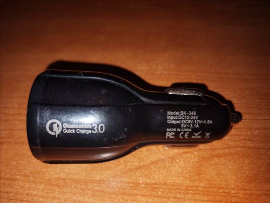 Usb punjač za telefon za kola sa dva ulaza