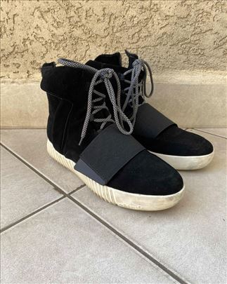 Yeezy zimske cipele
