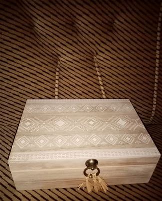 Drvena kutija za nakit nova ukrasna Etno Kutija 