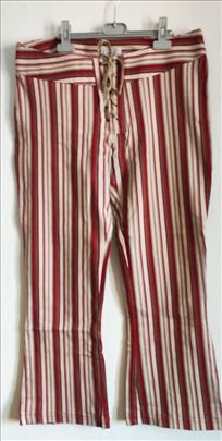 Gioni Seroti u hipi stilu pantalone  
