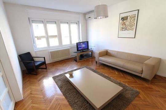 Svetao 4.0 stan na Dorćolu, ID 1037