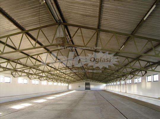 Hala 1.530m2+plato3000m2+smeštaj1250m2 uz auto-put