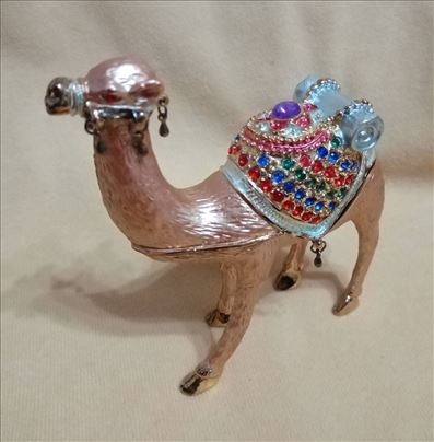 Kutija za nakit figura kamile