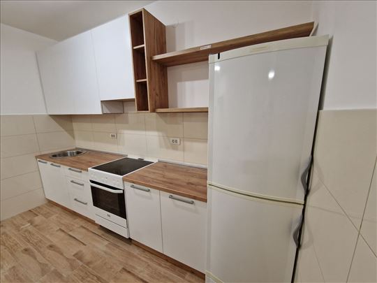 Nov 3.0 namesten kod Aviv Parka