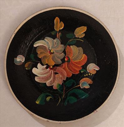 Vintage Rucno oslikani tanjir precnika 17 cm