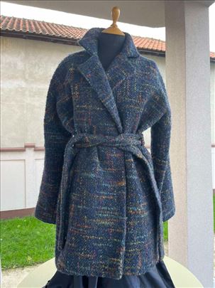 Ženski kaput od vune br 42