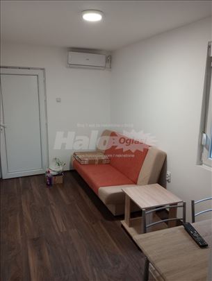 izdajem stan na Karaburmi