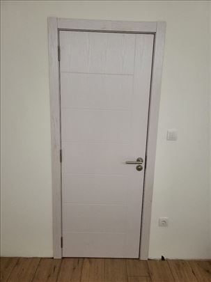 Sobna vrata sa montažom
