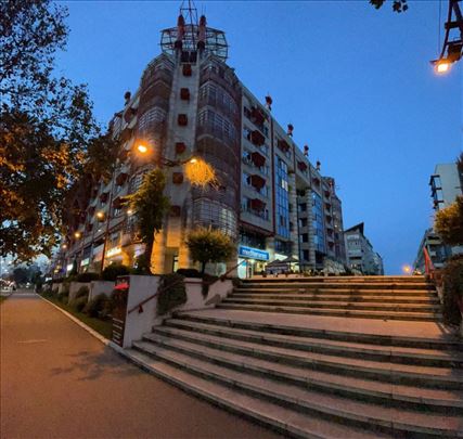 YUBC izdaje se stan Mihajla Pupina 10 Novi Beograd