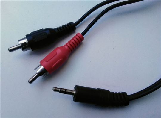 Kabel audio 1 x 3,5mm stereo muški na 2 x RCA mušk